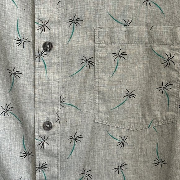 Billabong men’s size L gray palm tree print button front short sleeve shirt - Picture 2 of 11